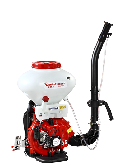 Hvordan rengjører du den selvgående frukthagesprøyten etter bruk?